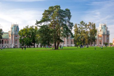 Hafta sonu Tsaritsyno parkında, Moskova