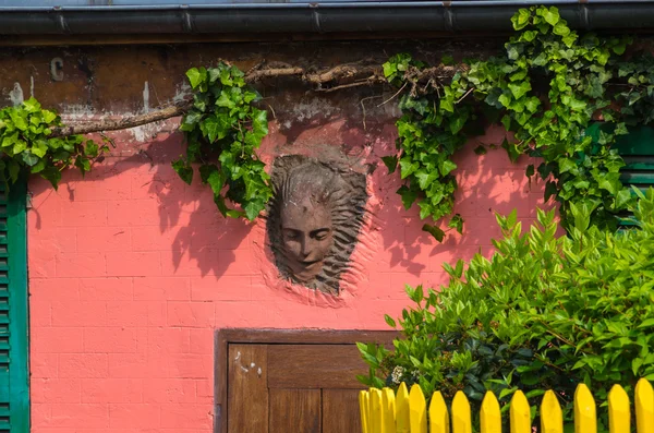 Paris sokaklar boyunca sayısı