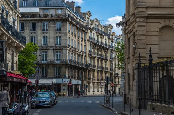 Vistas ao longo das ruas de Paris — Fotografia de Stock