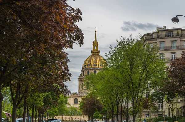 Paris sokaklar boyunca sayısı