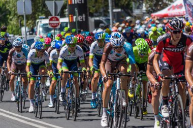 Adelaide tur aşağı altında 2016