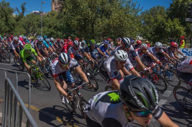 Adelaide tur aşağı altında 2016