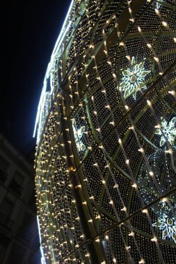 Dekorasyon ışıkları güzelmiş.