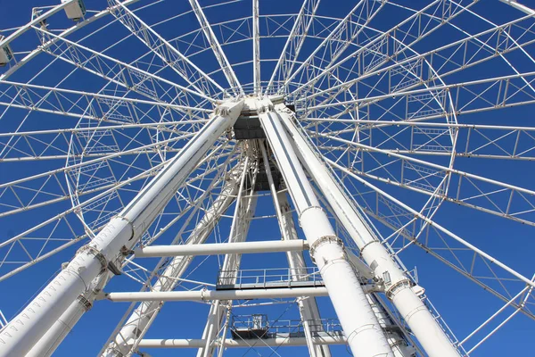 Carrousel Dans Parc Attractions Ferris Roue — Photo