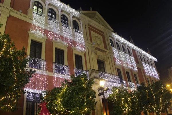 Lumières Noël Décoratives Sur Bâtiment — Photo