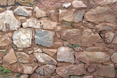 Taştan duvar dokusunun güzel bir görüntüsü.