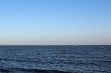 Güzel mavi okyanusun NIce görüntüsü