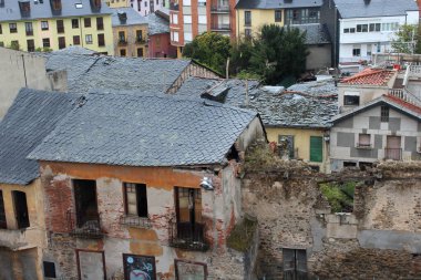 Eski köy fotoğrafının güzel bir görüntüsü.