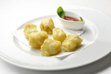 Morina domates soslu kızarmış parçaları