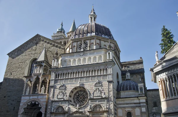 Basílica e Colleoni Capela detalhe — Fotografia de Stock