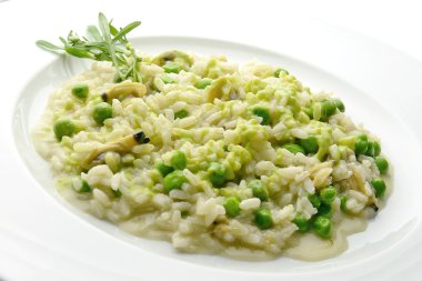 Tabak istiridye ve bezelye ile Risotto