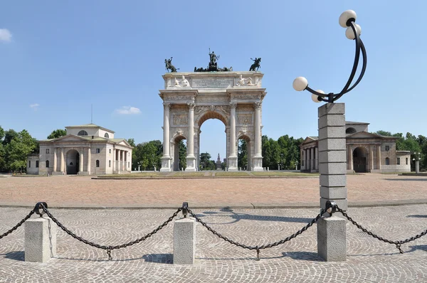 Milan - Arch av fred — Stockfoto