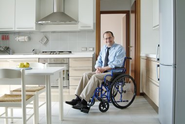 İçinde belgili tanımlık ev Engelli