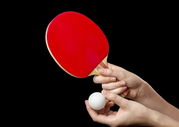 Руки з ракеткою і м'ячем для настільного тенісу — стокове фото