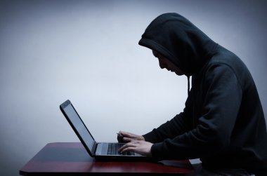 bilgisayardan veri çalmak hacker 