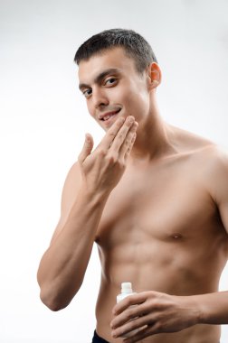 adam sıva cilt tıraş losyonu