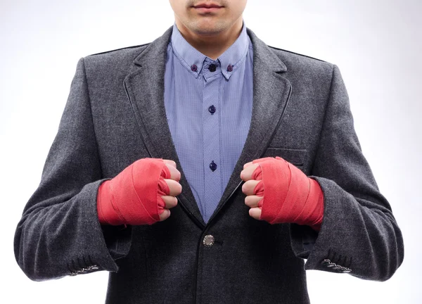 Podnikatel v boxerské bandáže připraven k boji — Stock fotografie