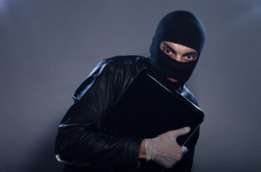Hırsız, hırsız, hacker