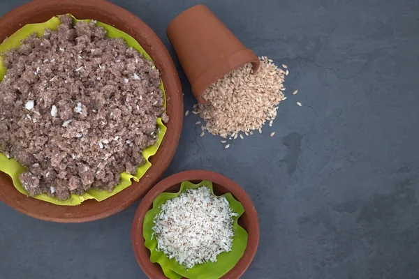 Seletivo Focado Red Chamba Puttu Com Coco Puttu Prato Pequeno — Fotografia de Stock