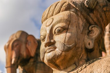 Oryantal stonce yüz