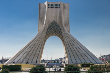 Tahran, İran'ın Azadi Kulesi
