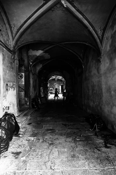 Passage in lucca — Stockfoto