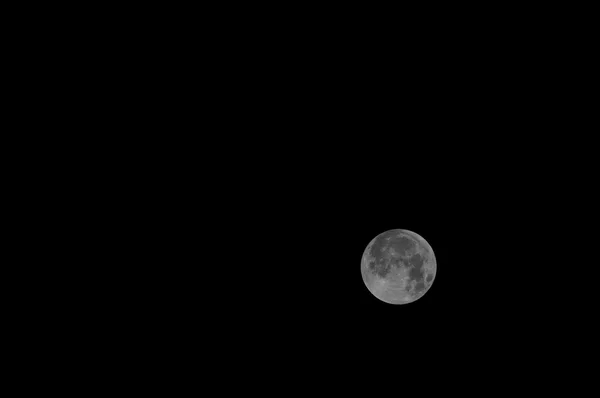 Luna llena antes del eclipse total — Foto de Stock