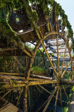 Su tekerlek Provence, Fransa