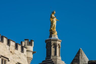 Meryem Ana heykeli. Avignon, Fransa