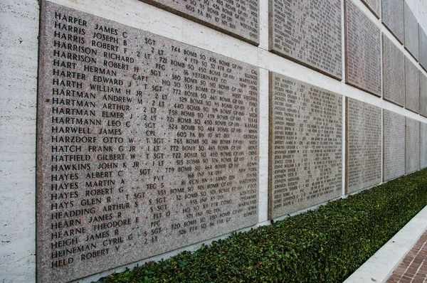 Names of Second world war casualties on a tribute wall in Floren — Stock Photo, Image