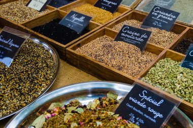 Provence, Fransa pazarında baharat