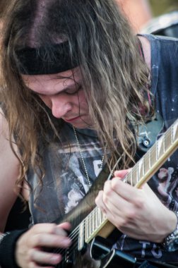 Rock şovu İtalya'da canlı