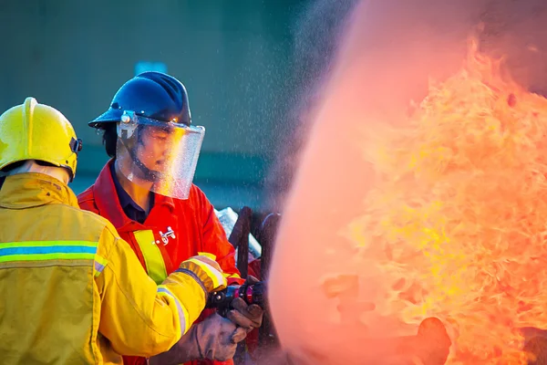 Firefighters training — Stock Photo, Image