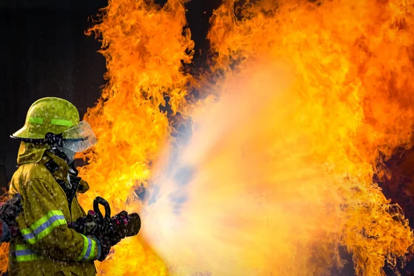 Firefighters training — Stock Photo, Image