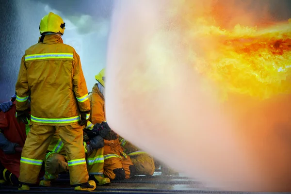 Formação de bombeiros — Fotografia de Stock