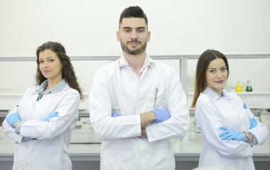 takım birlikte çalışan bilim adamları