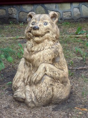 Bir ayının muhteşem heykel