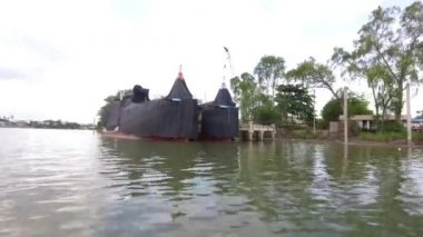 Tayland 'da rıhtımda bulunan balıkçı tekneleri. 