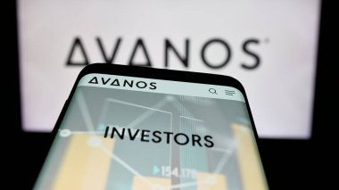 Stuttgart, Germany - 11-12-2025: Mobile phone with website of US healthcare company Avanos Medical Inc. on screen in front of logo. Focus on top-left of phone display.