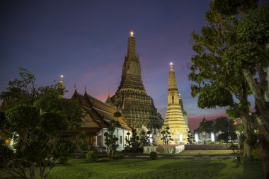 WAT arun, gece