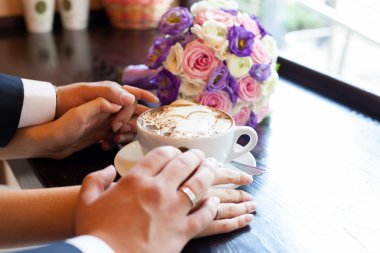 kahve yeni evliler ve aşk