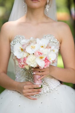 ellerde nazik gelin buketi