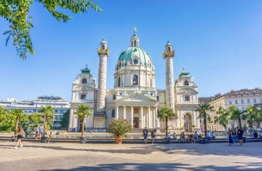 Viyana Avusturya 30 Temmuz 2020, Karlskirche Viyana şehir merkezinde Karlsplatz