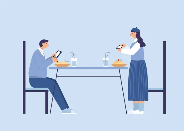 Yemek Masasında Oturan Konuşmadan Telefonlarını Kullanan Çiftin Düz Bir Çizimi — Stok Vektör