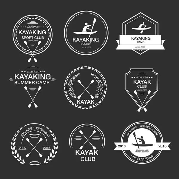 Ensemble de différents modèles de logotypes pour le kayak — Image vectorielle