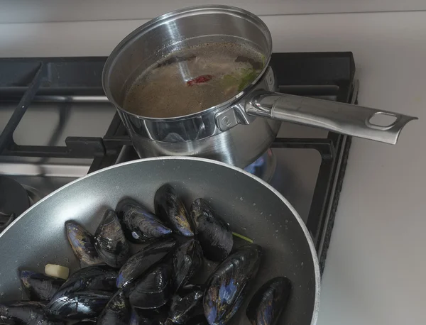 Pasta di pesce. Ingredienti procedura annuncio. Cucina italiana. esso — Foto Stock