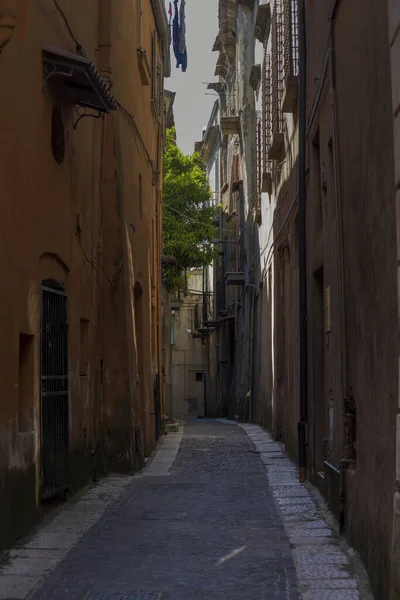 Ruelle Étroite Sant Agata Dei Goti Coucher Soleil Avec Faisceau — Photo