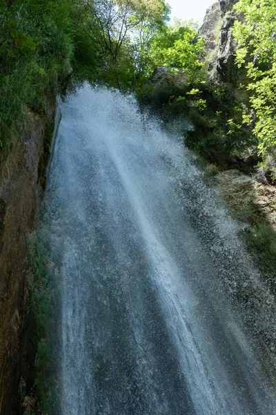 瀑布的高速拍摄 意大利坎帕尼亚Hunt Park的Senerchia绿洲 — 图库照片