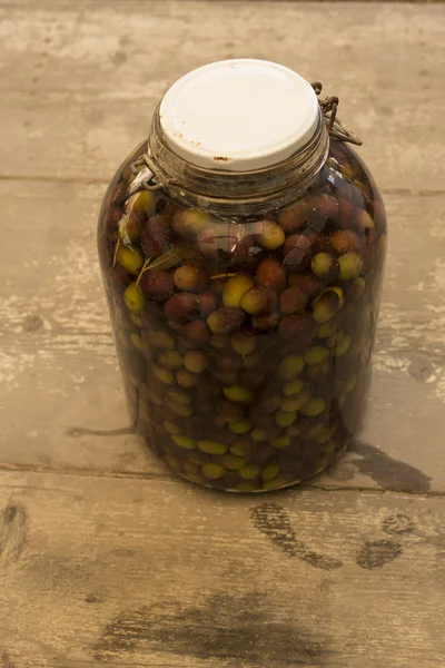 Zeytin brin, İtalyan geleneksel tarif içinde. Zeytin cam.