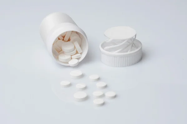 Dökmek bir şişeden hap